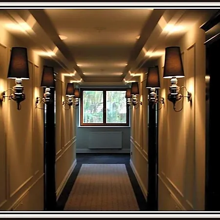 Focus Hotel 3*